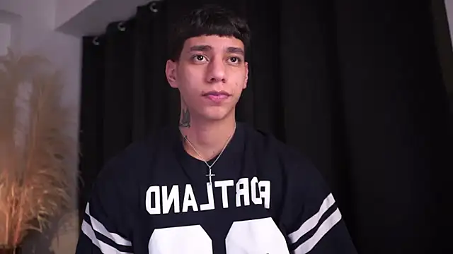 Snapshot of Josep_Davies chatting on March 21, 2026, 12:45 am Josep Davies online show from March 21, 2026, 12:45 am