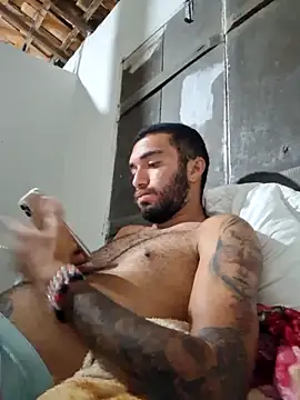 Novinhosputos69 online show from October 25, 2025, 5:17 am