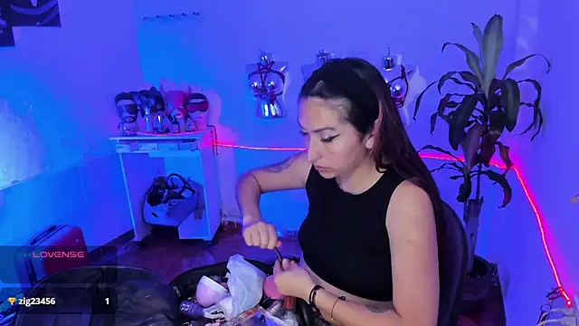 LucyStrike  online show from July 18, 2026, 2:09 am