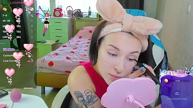 Snapshot of folinskayyya chatting on February 19, 2026, 8:22 am folinskayyya online show from February 19, 2026, 8:22 am