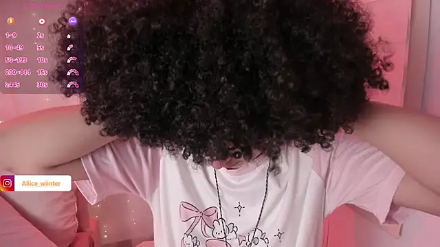 Snapshot of Alice_winter_ chatting on February 5, 2026, 6:15 pm Alice winter online show from February 5, 2026, 6:15 pm