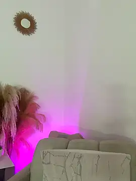 Ashleyjenner  online show from October 9, 2025, 11:38 pm