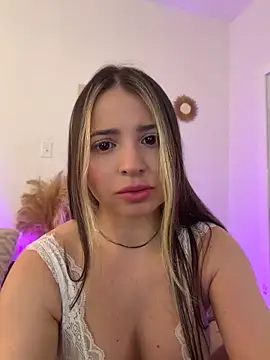 Snapshot of Ashleyjenner_ chatting on April 12, 2026, 2:31 pm Ashleyjenner online show from April 12, 2026, 2:31 pm