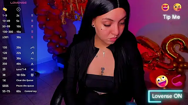 KetziaDoll online show from November 12, 2025, 3:43 am