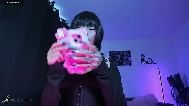 Snapshot of satanbabee chatting on March 15, 2026, 10:17 pm satanbabee online show from March 15, 2026, 10:17 pm