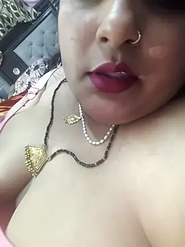 Snapshot of MohiniBhabhi chatting on February 11, 2026, 10:04 am MohiniBhabhi online show from February 11, 2026, 10:04 am