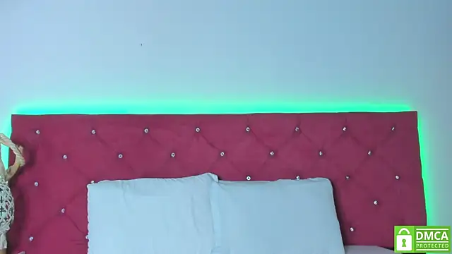 Ruth harvey  online show from March 5, 2025, 11:38 am