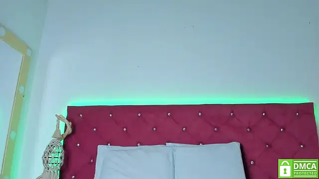 Ruth harvey  online show from February 22, 2025, 1:24 pm