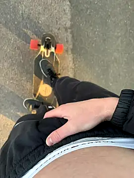 jerk it out69 online show from September 12, 2025, 5:40 am