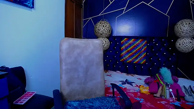 Snapshot of EmilyTsSweet chatting on March 5, 2025, 10:10 pm EmilyTsSweet online show from March 5, 2025, 10:10 pm