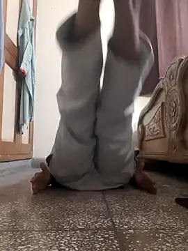 pleasurerkrishhhhh online show from March 19, 2025, 4:34 pm