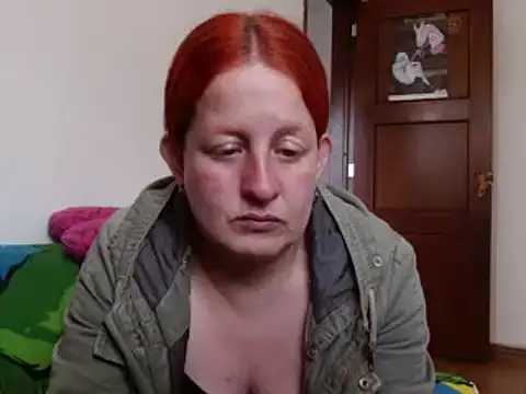 Snapshot of ViioletaMora chatting on September 16, 2025, 6:31 pm ViioletaMora online show from September 16, 2025, 6:31 pm