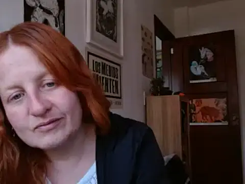 ViioletaMora online show from May 6, 2026, 8:46 pm