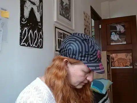 ViioletaMora online show from May 20, 2026, 7:44 pm