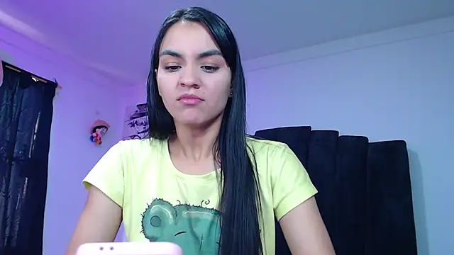 Ariel Zeo1 online show from October 10, 2025, 7:36 pm