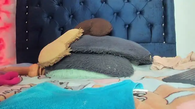 alice love052 online show from February 16, 2025, 8:33 pm