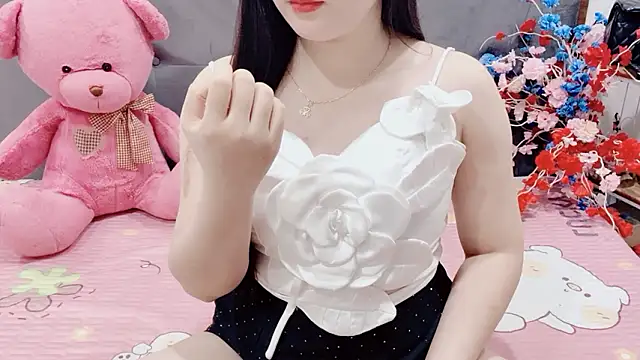 Funikio online show from February 12, 2026, 2:33 am