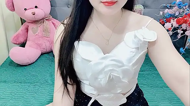 Funikio online show from November 1, 2025, 1:45 am