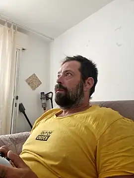 Snapshot of zefside42 chatting on October 31, 2025, 6:21 am zefside42 online show from October 31, 2025, 6:21 am