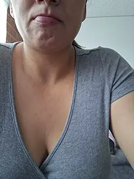 Zoe Nasty online show from June 6, 2026, 1:16 pm
