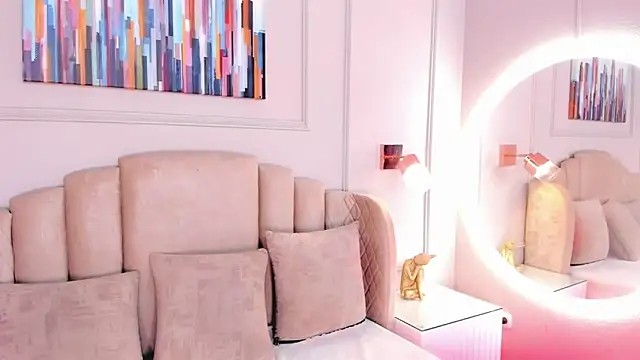 Snapshot of maddy_brookss chatting on March 13, 2026, 7:19 pm maddy brookss online show from March 13, 2026, 7:19 pm