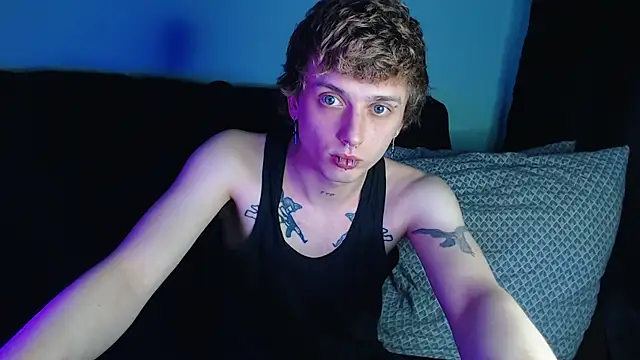 axxxturel online show from February 20, 2025, 11:43 pm