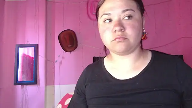 NikkiRous  online show from January 6, 2026, 1:48 pm