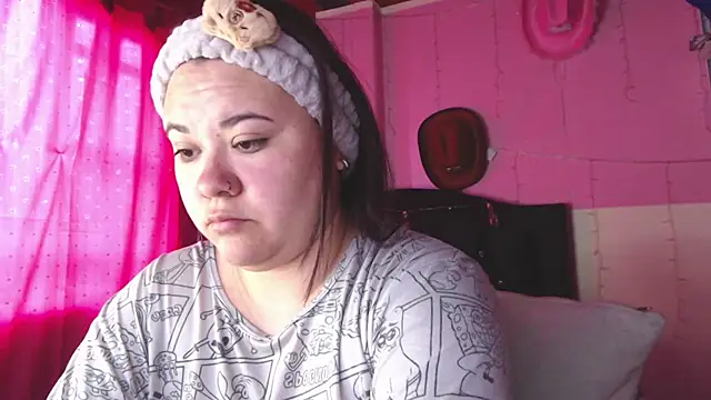 Snapshot of NikkiRous_ chatting on February 23, 2026, 1:33 pm NikkiRous online show from February 23, 2026, 1:33 pm