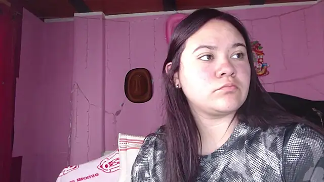 NikkiRous  online show from March 11, 2025, 12:28 pm