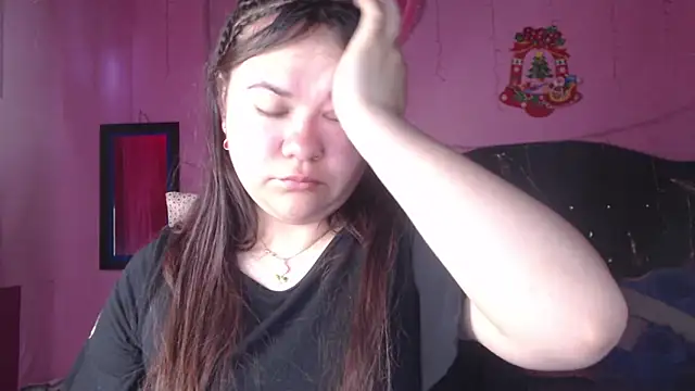 NikkiRous  online show from September 22, 2025, 12:33 pm