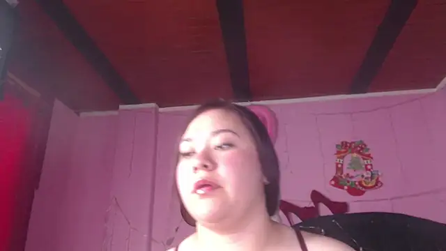 NikkiRous  online show from March 10, 2025, 7:07 pm