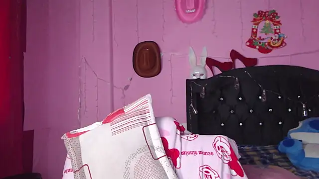 NikkiRous  online show from March 22, 2025, 4:15 pm