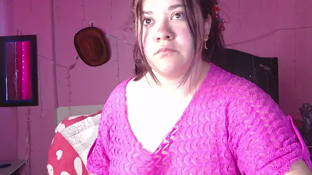 NikkiRous  online show from November 8, 2025, 12:42 pm