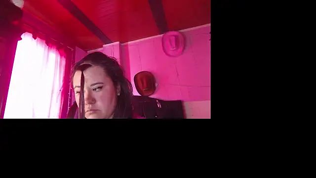 Snapshot of NikkiRous_ chatting on February 18, 2026, 2:24 pm NikkiRous online show from February 18, 2026, 2:24 pm