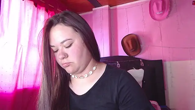 Snapshot of NikkiRous_ chatting on January 19, 2026, 2:10 pm NikkiRous online show from January 19, 2026, 2:10 pm