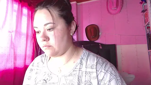 Snapshot of NikkiRous_ chatting on February 17, 2026, 1:19 pm NikkiRous online show from February 17, 2026, 1:19 pm