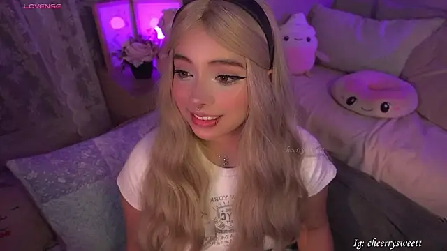 Snapshot of Cheerrysweett chatting on March 7, 2026, 1:01 am Cheerrysweett online show from March 7, 2026, 1:01 am