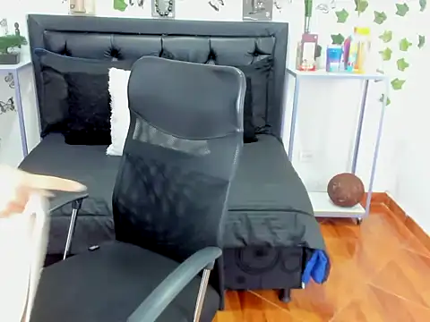 Violeta stilll online show from October 31, 2025, 6:37 pm