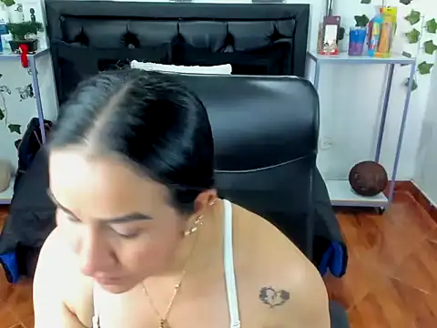 Violeta stilll online show from November 7, 2025, 6:45 pm