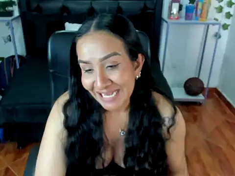 Violeta stilll online show from November 6, 2025, 6:45 pm