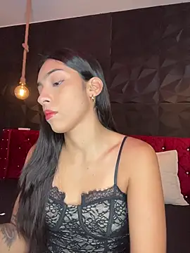 Ema azel online show from October 3, 2025, 2:51 pm