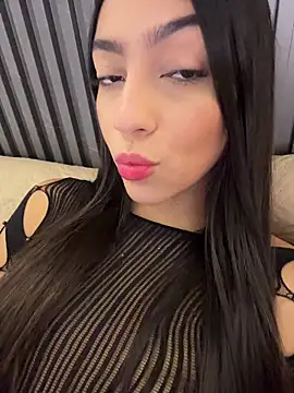 Ema azel online show from January 15, 2026, 1:58 pm