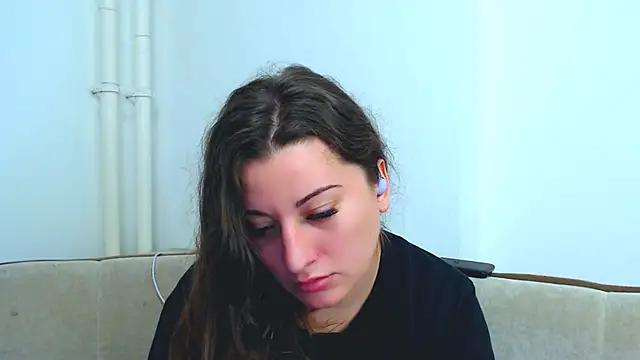 Helen Adams  online show from December 24, 2024, 4:33 am