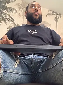 Snapshot of boy__ofc chatting on November 10, 2025, 7:52 pm boy ofc online show from November 10, 2025, 7:52 pm