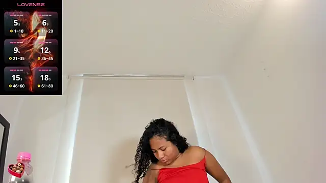 Snapshot of ChanelMillers_ chatting on October 2, 2025, 5:27 pm ChanelMillers online show from October 2, 2025, 5:27 pm