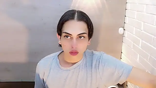 Snapshot of Daniela_Pink_ chatting on October 14, 2025, 7:36 pm Daniela Pink online show from October 14, 2025, 7:36 pm