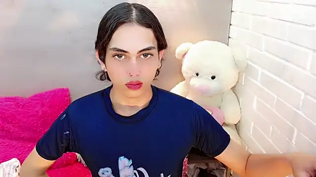 Snapshot of Daniela_Pink_ chatting on November 7, 2025, 7:40 pm Daniela Pink online show from November 7, 2025, 7:40 pm