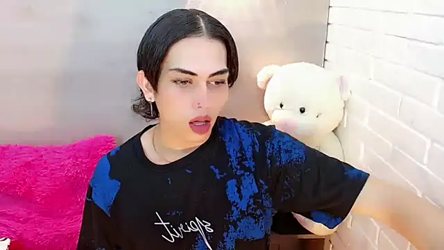 Snapshot of Daniela_Pink_ chatting on November 12, 2025, 7:29 pm Daniela Pink online show from November 12, 2025, 7:29 pm