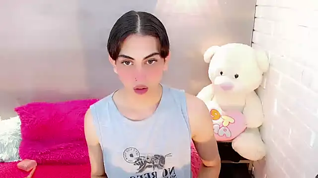 Snapshot of Daniela_Pink_ chatting on September 19, 2025, 7:51 pm Daniela Pink online show from September 19, 2025, 7:51 pm