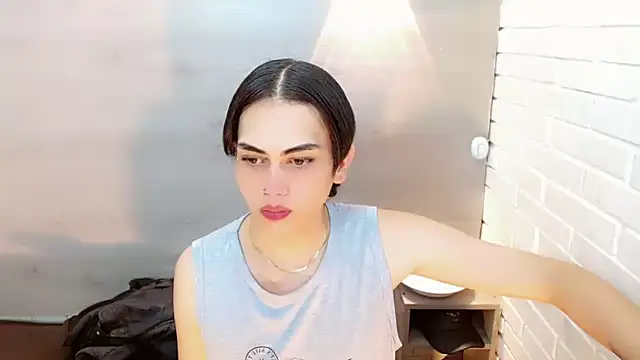 Snapshot of Daniela_Pink_ chatting on October 28, 2025, 7:57 pm Daniela Pink online show from October 28, 2025, 7:57 pm